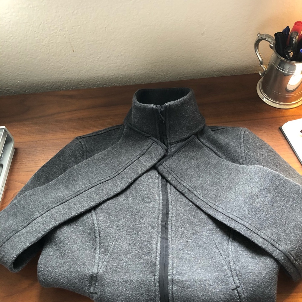 Lululemon gray sweater/jacket size 4